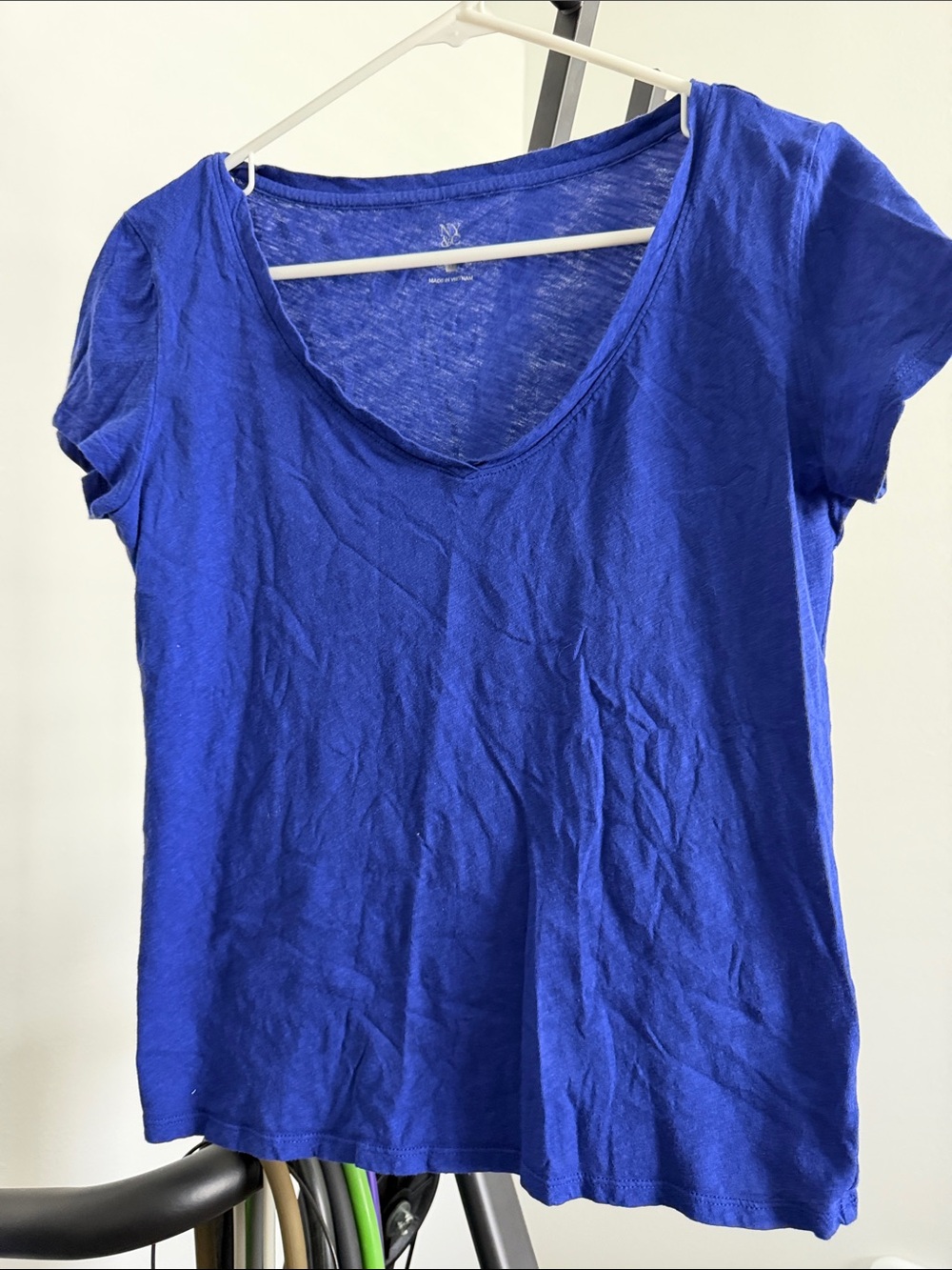 New York & Company Royal Blue V-Neck Short Sleeve Tee